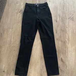 Brand new black high rise hollister jeans, size 0L, W:24 L:29